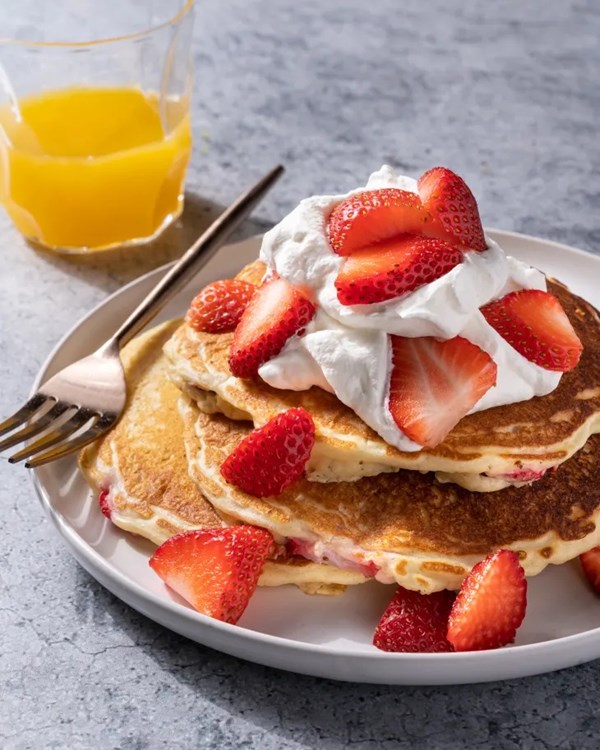 Strawberry pancakes