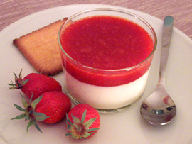 Strawberry panna cotta