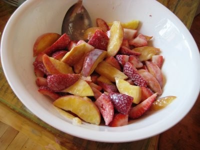 Strawberry-peach salad with basil