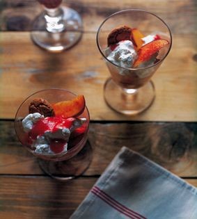 Strawberry peach sundaes