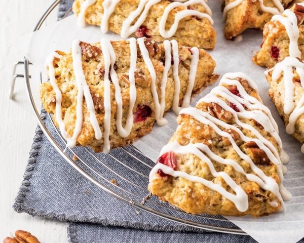 Strawberry-pecan scones