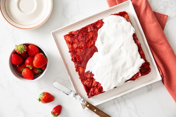 Strawberry pie bars