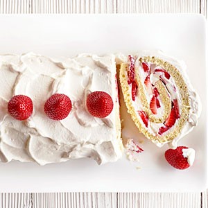 Strawberry pionono