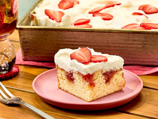 Strawberry poke cake