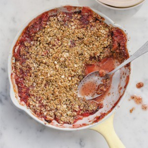 Strawberry poppy seed crisp