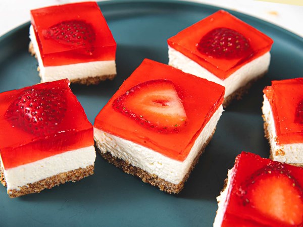 Strawberry-pretzel salad