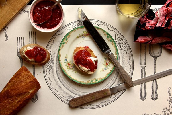 Strawberry raspberry vanilla quick jam