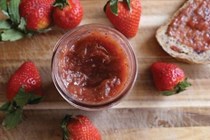 Strawberry rhubarb jam