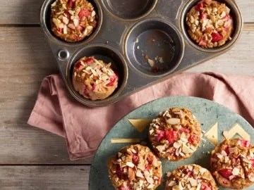 Strawberry-rhubarb muffins 