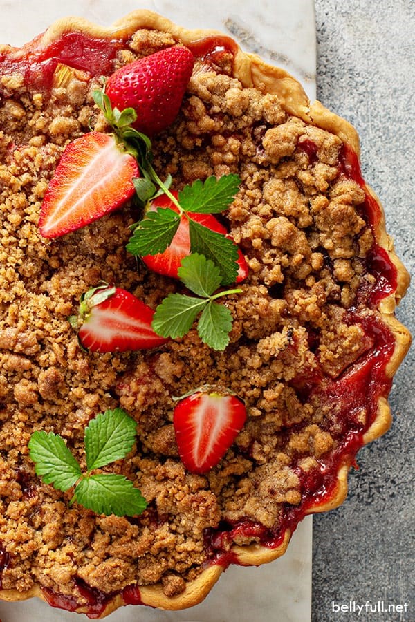 Strawberry rhubarb pie