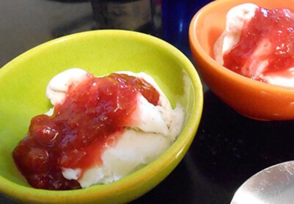 Strawberry rhubarb quick jam