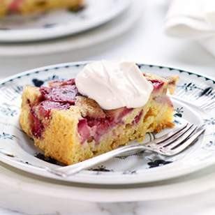 Strawberry-rhubarb upside-down cake