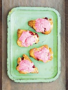 Strawberry rose scones