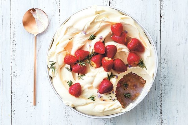 Strawberry, rosemary & vodka tiramisu