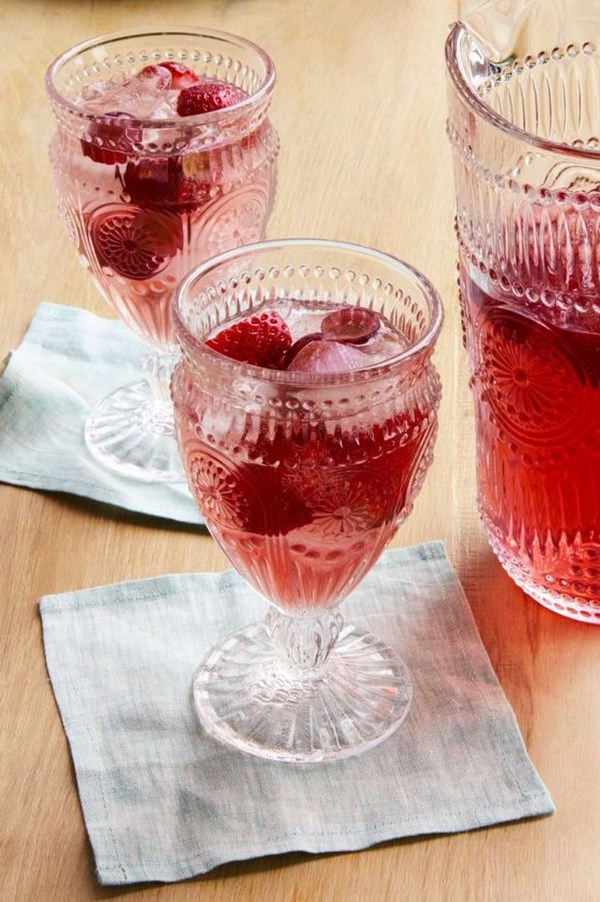 Strawberry sangria