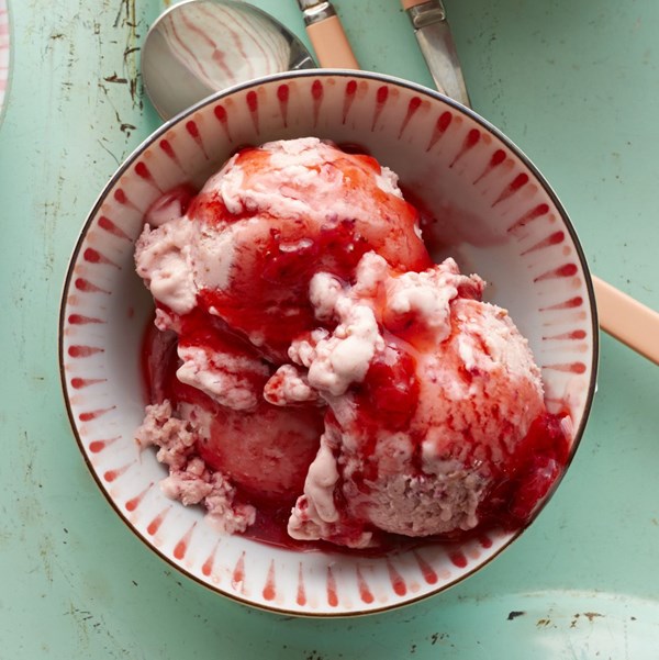 Strawberry sauce