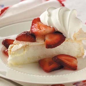 Strawberry schaum torte