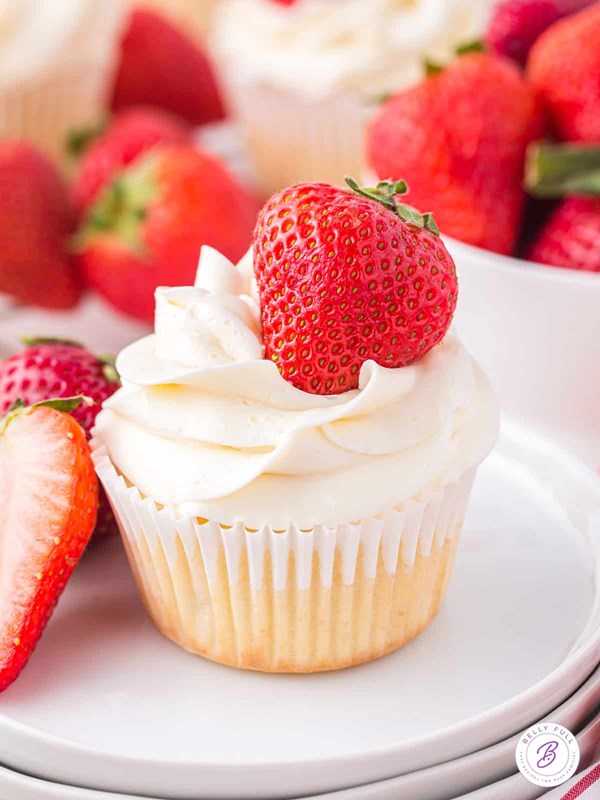 Strawberry shortcake cupcakes