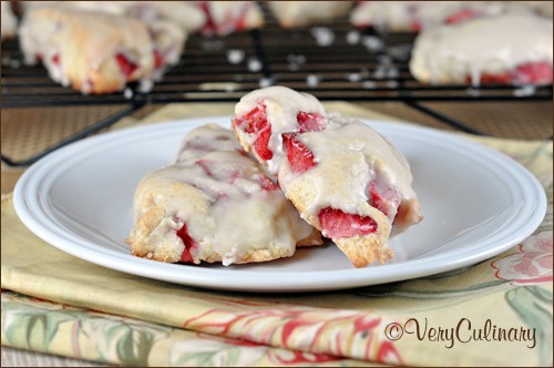 Strawberry shortcake scones