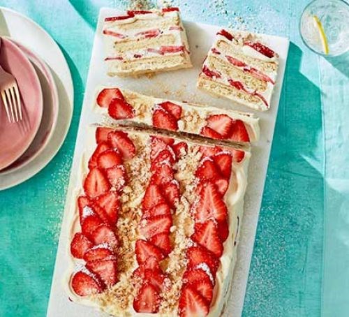 Strawberry shortcake slice