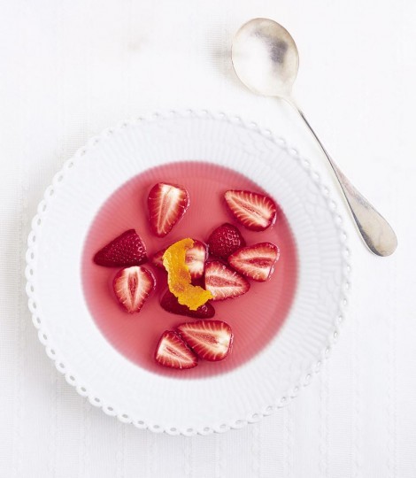Strawberry soup