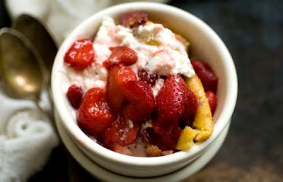 Strawberry spoon bread