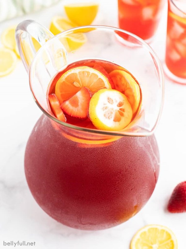 Strawberry sweet tea