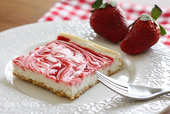 Strawberry swirl cheesecake