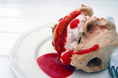 Strawberry swirl meringues