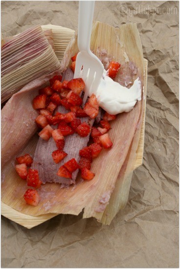 Strawberry tamales (Tamal de fresa)