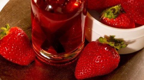 Strawberry vanilla extract