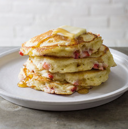 Strawberry-vanilla pancakes
