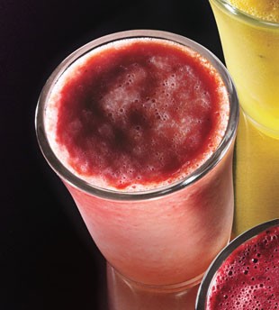 Strawberry-watermelon smoothie with ginger