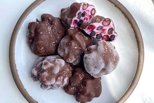 Strawberry yogurt clusters