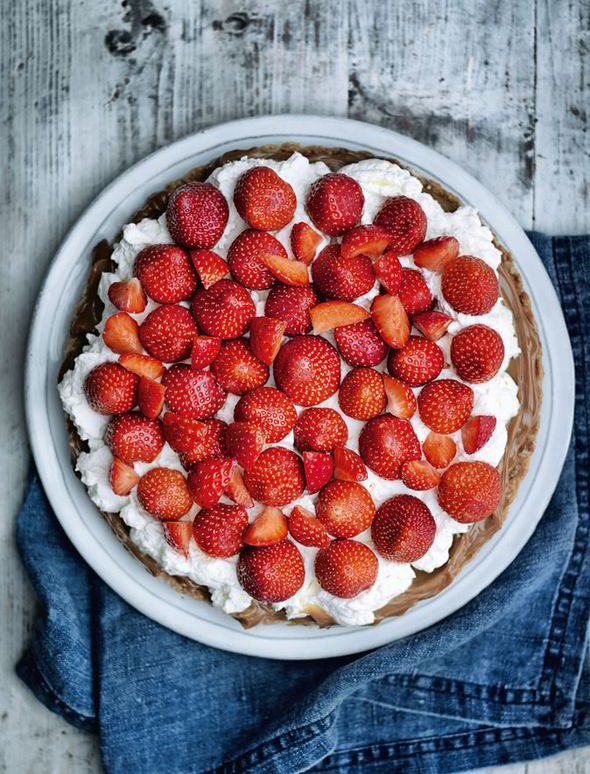 Strawboffee pie