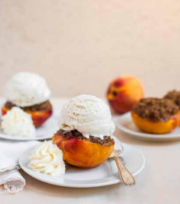 Streusel "baked" peaches