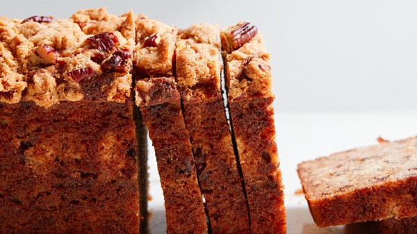 Streusel banana bread