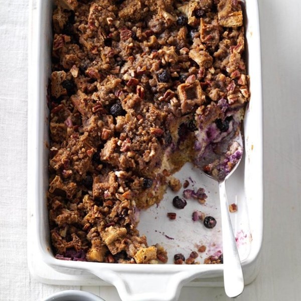 Streusel-topped blueberry waffle casserole