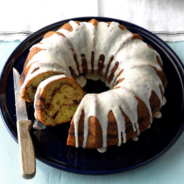 Streuseled zucchini bundt cake