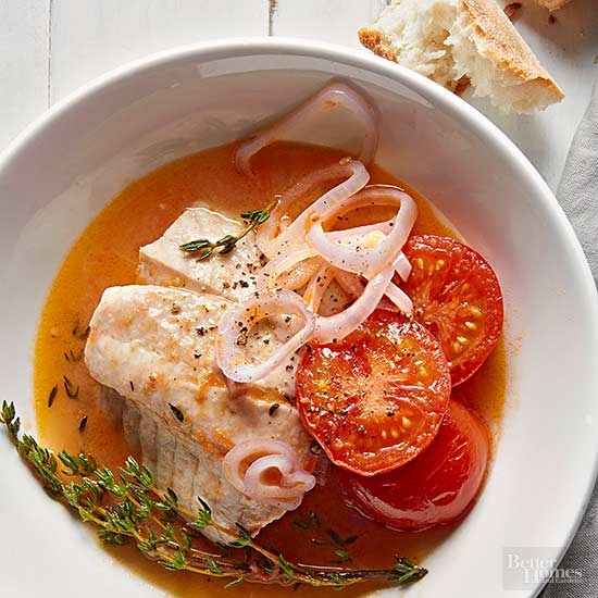 Striped bass en brodo