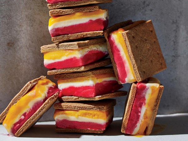 Striped yogurt-and-sorbet sandwiches 