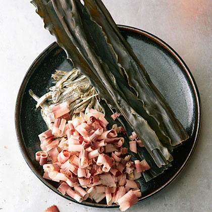 Strong bonito stock (Katsuobushi dashi)