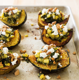 Stuffed acorn squash with pear and hazelnut