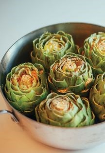 Stuffed artichokes (Carciuofili cini)