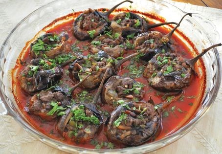 Stuffed baby eggplants (Sheikh el mahshi)