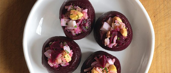 Stuffed beets (Remolachas rellenas)