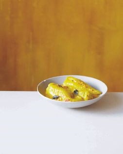 Stuffed [bell] peppers (Malu miris)