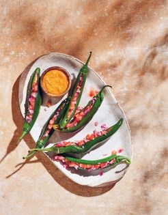 Stuffed green chillies (S'nigh)