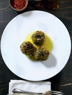 Stuffed green tomatoes