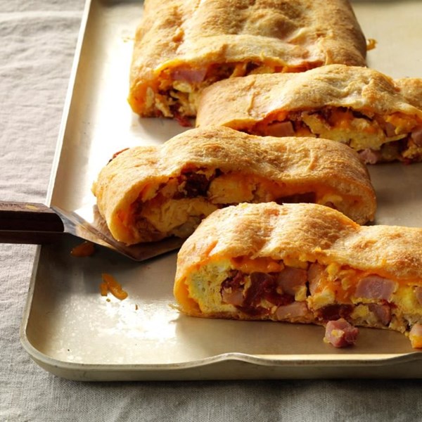 Stuffed ham & egg bread 